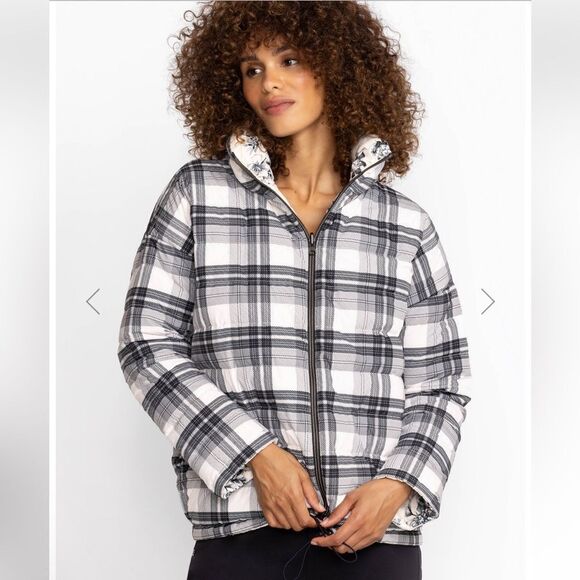 Johnny Was Ivory Dreamer Reversible Puffer Jacket Cream and Black XL NWT - Picture 3 of 13